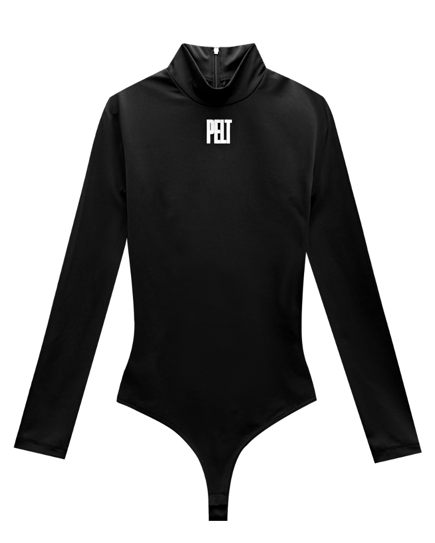 펠트 고딕 로고 스윙핏 하이넥 바디슈트 : 여성용 블랙  (PA2INF201BK)